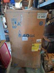 lot 1568 image: 640PORS Propane Water Heater - 40 Gallon