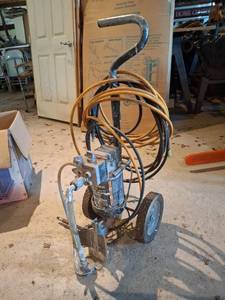 lot 1595 image: Wagner Pro Gold Airless Paint Sprayer