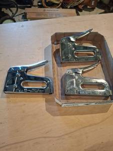 lot 1605 image: Arrow Fastener T50P Manual Staple Gun - 3 Count Lot