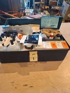 lot 1662 image: Water Test Kit