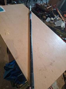 lot 1705 image: Pinlock Extendable Handle - 4ft to 8ft