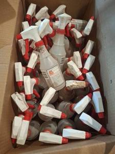 lot 1735 image: Box of ACE All Purpose Sprayer 16oz