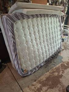 lot 1745 image: Full Size Mattress Set