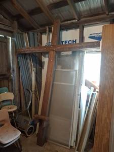 lot 1754 image: Wooden cross 6.5 ft wide and 9 ft tall