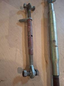 lot 1768 image: Pair Adjustable Top Links