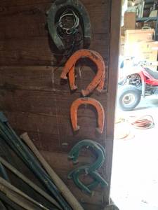 lot 1773 image: Horseshoes Lot