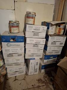 lot 1782 image: Lot of Grayseal Paint