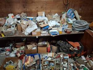 lot 1789 image: Mixed Electrical & Hardware Lot - Table and Contents