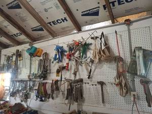 lot 1794 image: All Hanging on Pegboard