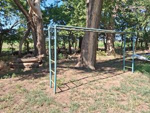 lot 1827 image: Monkey Bars