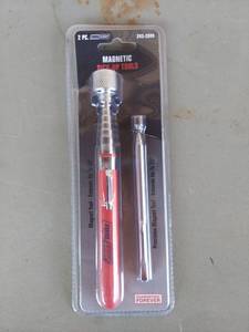 lot 1838 image: Tool Shop 2 Pc. Magnetic Pick-Up Tools