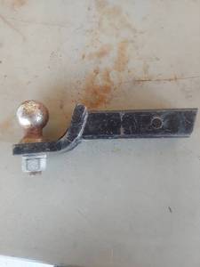 lot 1865 image: Hidden Hitch Slip-in Hitch