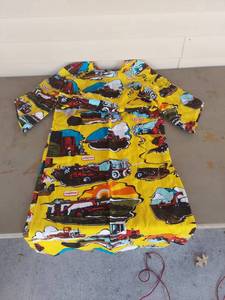 lot 2121 image: Royal Palm Hawaii Farm Equipment Hesston Print Yellow Dress