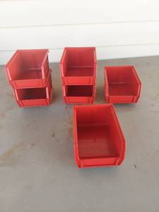 lot 2140 image: Red Plastic Storage Bins 6-Piece Lot