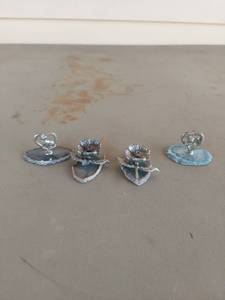 lot 2189 image: 4 Decorative Figurines on Polished Geode Bases