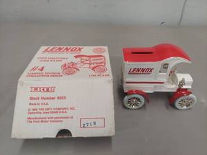 lot 2201 image: ERTL Lennox 1905 Delivery Car Bank #4 Limited Edition