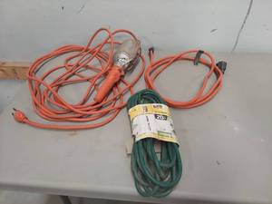 lot 2219 image: 2 Extension Cords and a Work Light