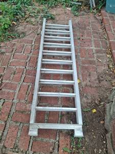 lot 1035 image: Hinged Aluminum Ramps
