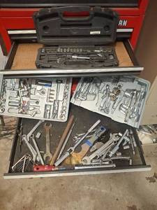 lot 1040 image: Assorted Tools - Sockets Wrenches and Hand Tools