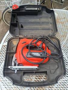 lot 1060 image: BLACKDECKER Jigsaw with Case