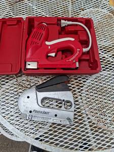 lot 1061 image: Arrow Fastener Electro-Matic Electric Staple Gun and PowerShot Stapler