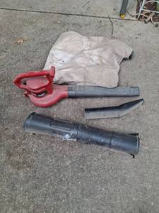 lot 1063 image: Toro Power Sweep Handheld Blower
