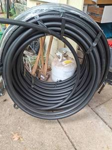 lot 1066 image: Centennial CenFlo HDPE 160 PSI Tubing Coil