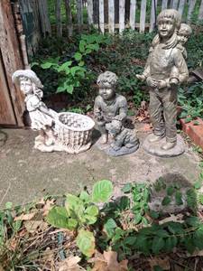 lot 1077 image: Garden Statuary Figurines Lot - 3 Children Figures