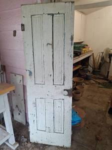 lot 1098 image: Rustic Interior Door