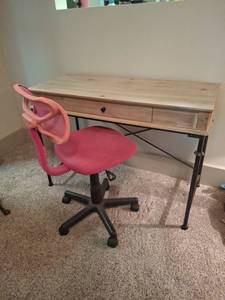 lot 1143 image: Wood Top Desk with Black Metal Frame and Pink Chair