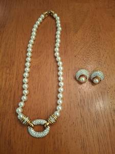 lot 1166 image: Pearl Beaded Necklace and Earring Set with Crystal Accent