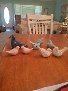lot 1169 image: Decorative Bird Figurines