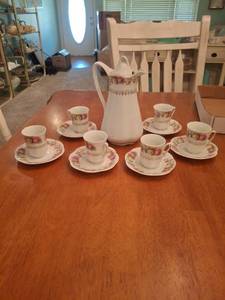 lot 1172 image: Bavaria Tea Set with Pitcher and 6 Cup  Saucer Sets - Floral Design