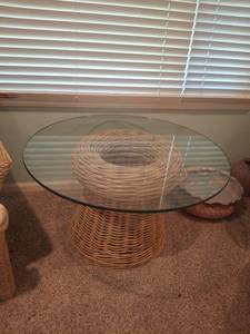 lot 1207 image: Coffee Table and 2 End Tables - Glass Top with Rattan Pedestal Base