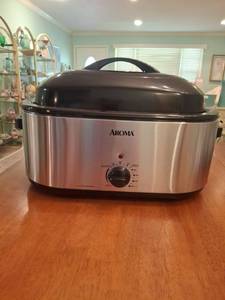 lot 1307 image: Aroma Roaster with Black Lid and Stainless Steel Body