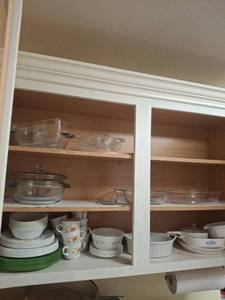 lot 1310 image: Corelle Dinnerware Set and Corningware Bakeware
