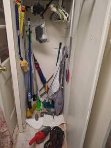 lot 1315 image: Cleaning Supplies - Shark Steam Mop