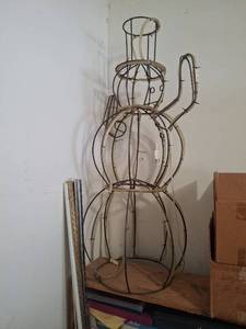 lot 1336 image: Snowman and Reindeer Lighted Decor