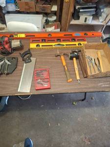 lot 1342 image: Tool Lot - Levels, Hammers, Pliers, Skil Sander, Task Force Set