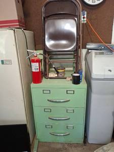 lot 1358 image: 3-Drawer Metal Cabinet with Contents