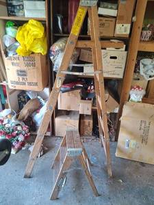 lot 1366 image: 2 Wooden Step Ladder