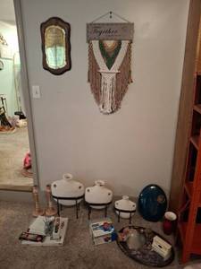 lot 1378 image: Mixed Home Decor Lot - Wall Hangings, Candles, Vases, Art Supplies