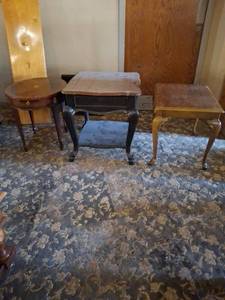 lot 1102 image: 3 End Tables