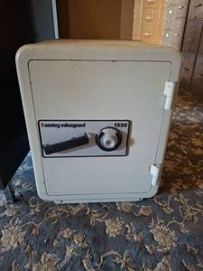 lot 1106 image: Sentry Valueguard 1330 Safe with Combination Lock - NO COMBINATION