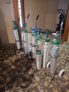 lot 1108 image: Oxygen tanks