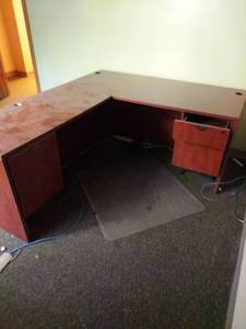 lot 1149 image: L shaped office desk