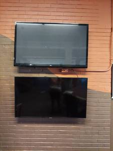 lot 1156 image: (2) TVs - LG and Samsung