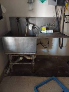 lot 1168 image: Commercial Stainless Steel Mop Sink