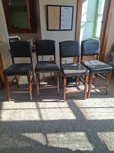 lot 1185 image: Set of 4 Counter Height Bar Stools - Upstairs