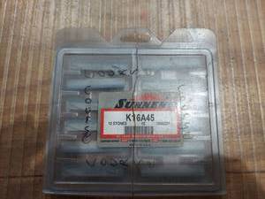 lot 1014 image: K16A45 Honing Stone Set - 12 Stones